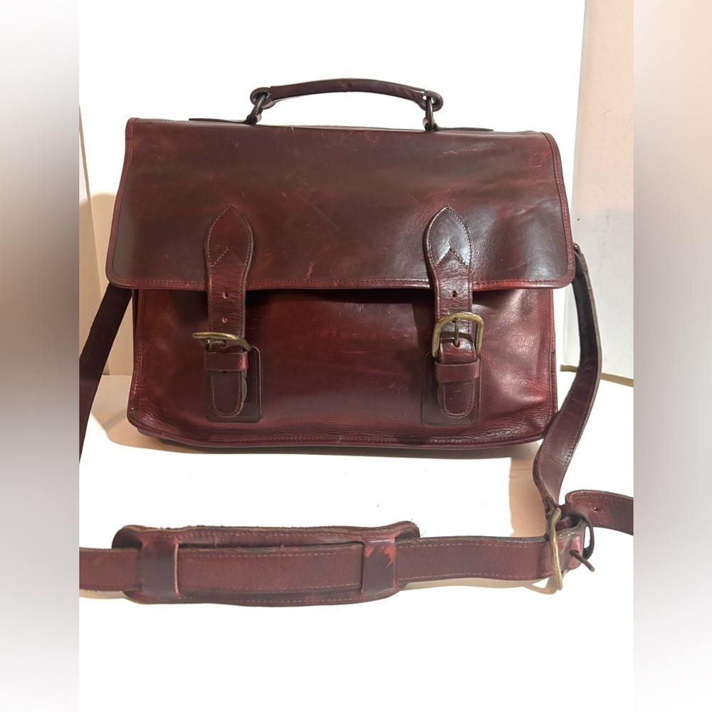 Vintage Unisex Distressed Leather Burgundy Briefcase Messenger Work Travel Bag